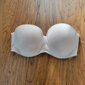 Victoria's Secret Strapless Bra 34D Nude Underwire